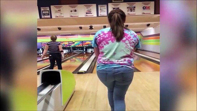 Te prendre une bonne baffe en jouant au Bowling