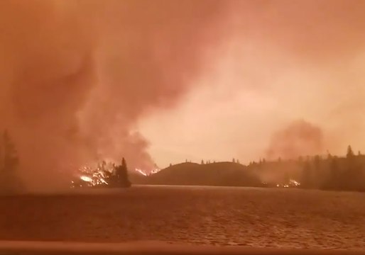 Fire and Smoke Darken Skies as Death Toll Rises in California's Carr Fire