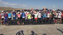 Tuz Gölü Ultra Maratonu başladı - AKSARAY