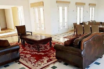 فيلا للبيع في الجونة هيلز مفروشة بالكامل بحمام سباحة
