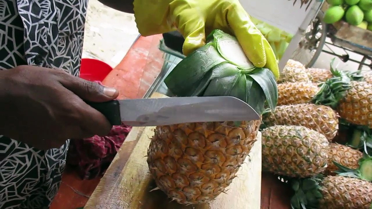 Pineapple Street Food