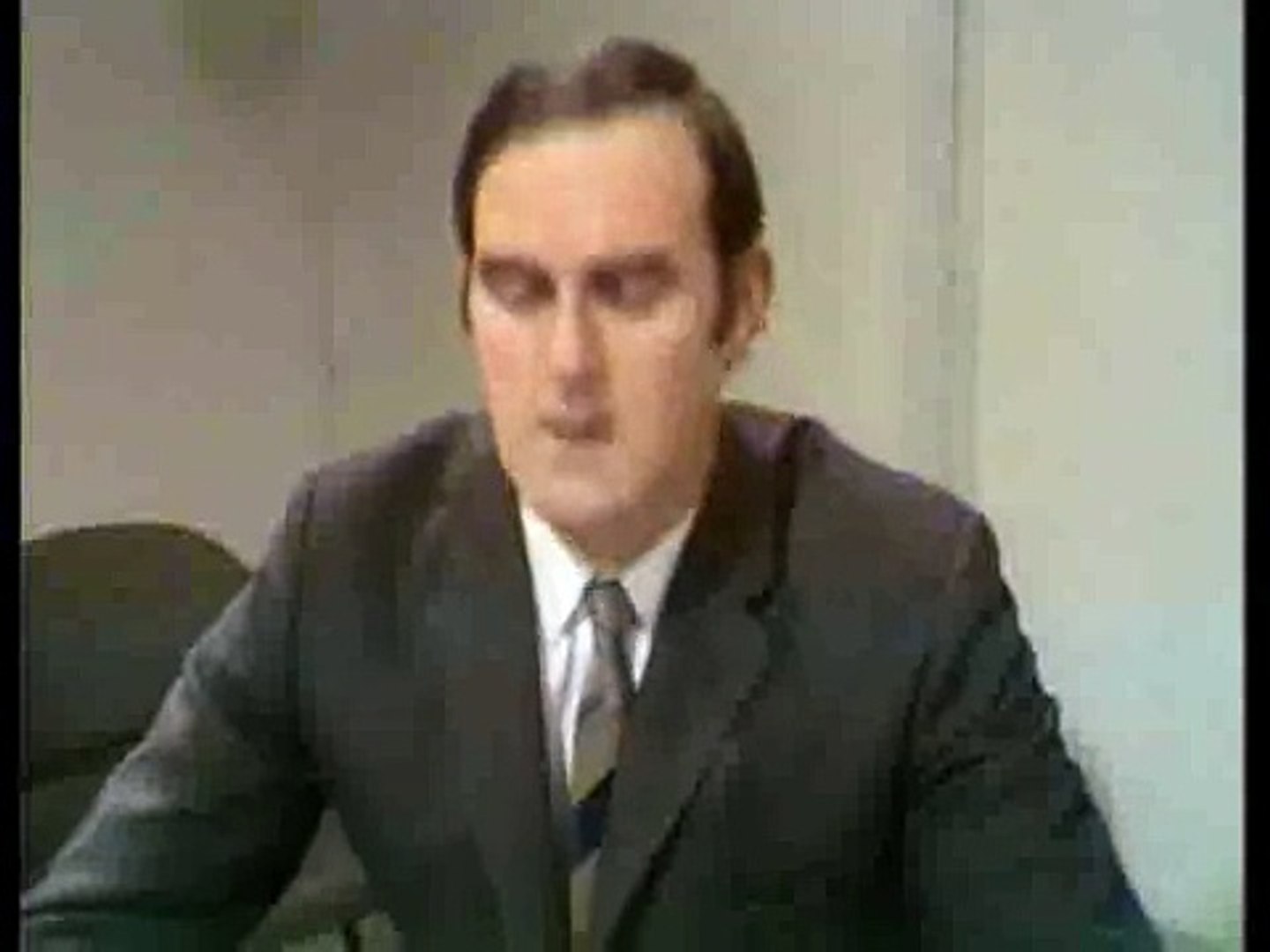 Silly Job Interview Monty Python - video Dailymotion