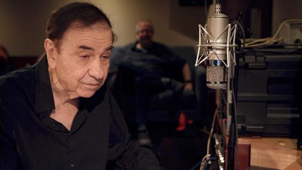 Special Singing Behind The Scenes For 'Christopher Robin'