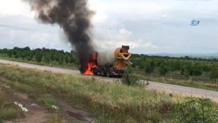 Beton Mikseri Alev Topuna Döndü