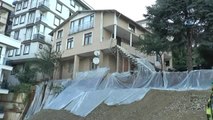 Sancaktepe'de Toprak Kayması Yaşanan Bina Sakinleri Geceyi Otelde Geçirdi