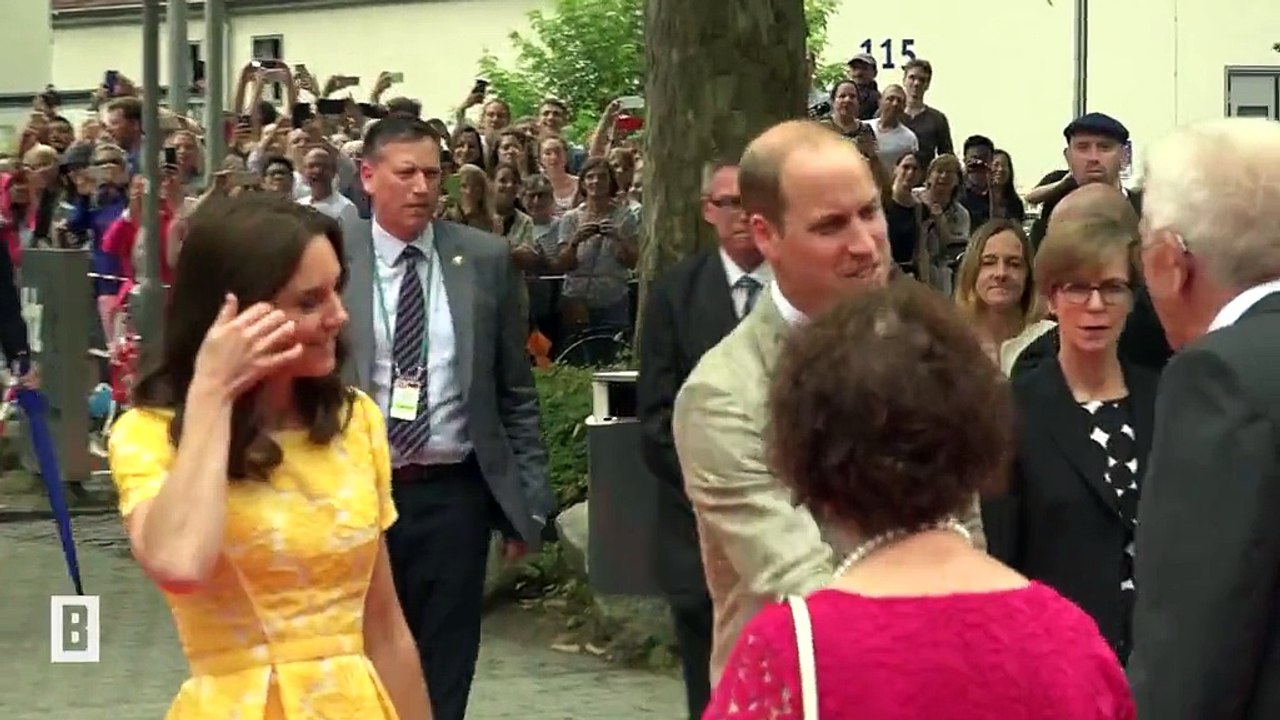 Herzogin Kate - Ganz nah rangezoomt & trotzdem kaum zu sehen: Sie trägt ein Haarnetz!