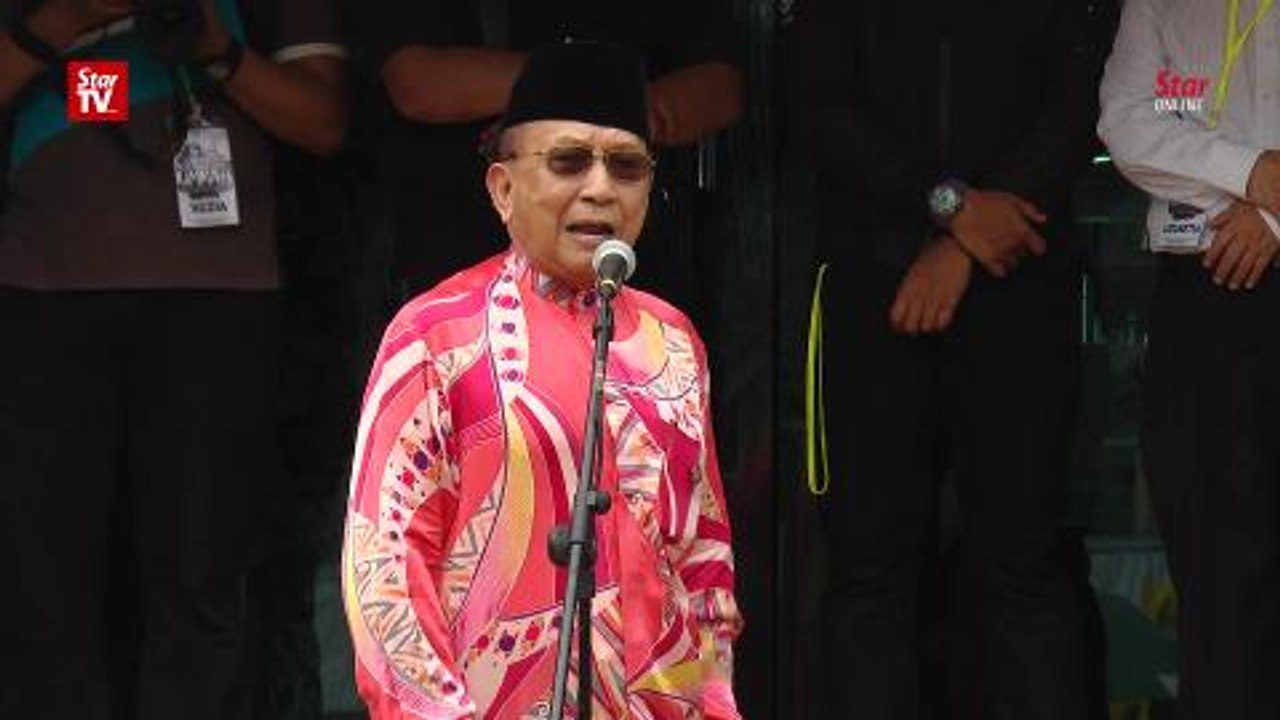 Full speech: Rais Yatim condemns UEC recognition