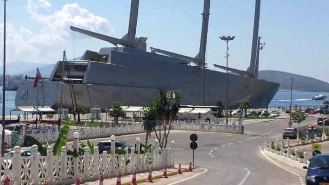 Ndalon në Sarandë një nga jahtet më të mëdha në botë - Top Channel Albania - News - Lajme