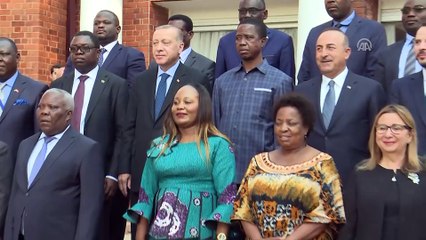 Türkiye Cumhurbaşkanı Erdoğan Zambiya’da - Aile fotoğrafı ve saray bahçesinin gezilmesi - LUSAKA