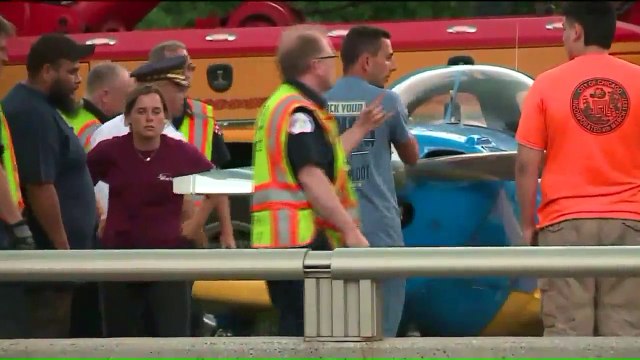 Small Plane Makes Emergency Landing on Lake Shore Drive in Chicago