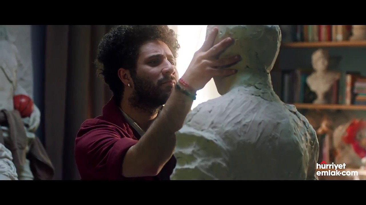 Sen Yaşamana Bak Aradığın Evse Hürriyet Emlak! -Hürriyet Emlak! Yeni Reklam Filmi
