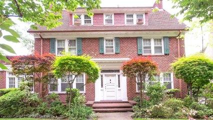 SPIDER-MAN & DEADPOOL meet BLACK CAT - Real Life Superhero Movie - Seinfeld Parody