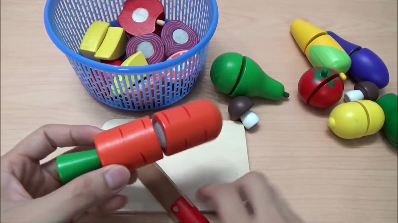 Wooden Toy Velcro Cutting Fruit Vegetables Cooking Playset