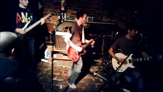 GUNLESS - Live Douai 2016 (Stoner, rock metal)