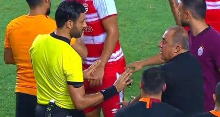 Fatih Terim, Tunuslu Futbolculara Sinirlenerek Sahaya Girdi