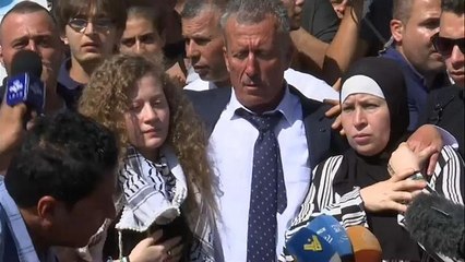 شاهد: أول تصريح لعهد التميمي عقب الإفراج عنها