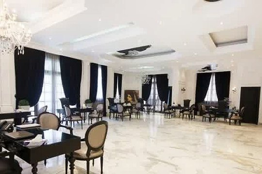 فيلا بحمام سباحة للايجار او للبيع مفروشة – المعادى الجديدة