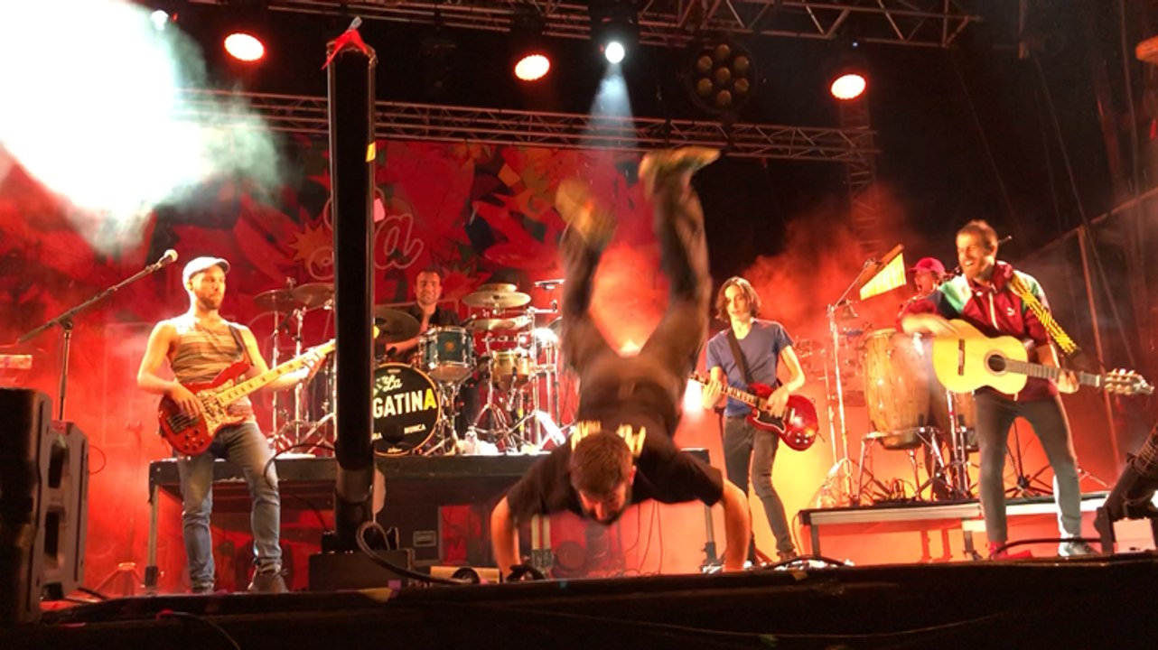 Final tonique au festival de Buguélès avec La Pegatina