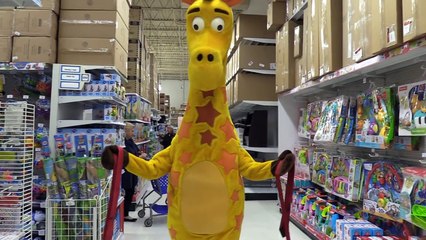 Giraffe Neck Tie Debate