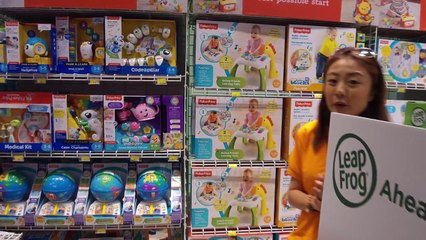 Infant and Pre-School Play at Toys R Us Great World City!