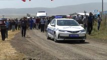 PKK'lı Teröristlerin Yaptığı Hain Saldırıda Şehit Olan Nurettin Karadeniz Gözyaşları Arasında...
