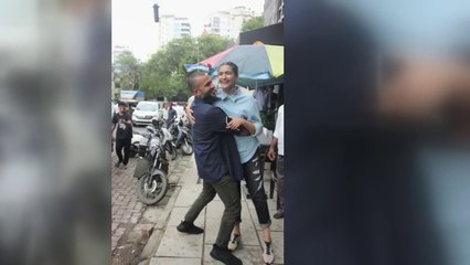 Sonam Kapoor Gets EMBARASSED By Husband Anand Ahuja's Behaviour For Creating A Scene In Public