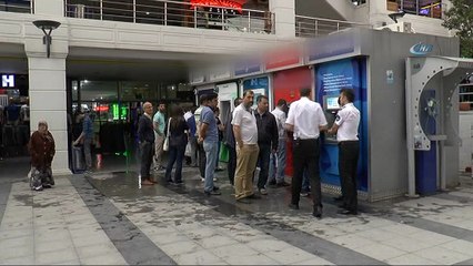 Hesabına yanlışlıkla 22 bin lira yatan gençten insanlık dersi