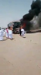 Sebuah bus yang membawa rombongan jemaah haji asal Indonesia terbakar saat perjalanan dari kota Madinah menuju Kota Mekkah!!