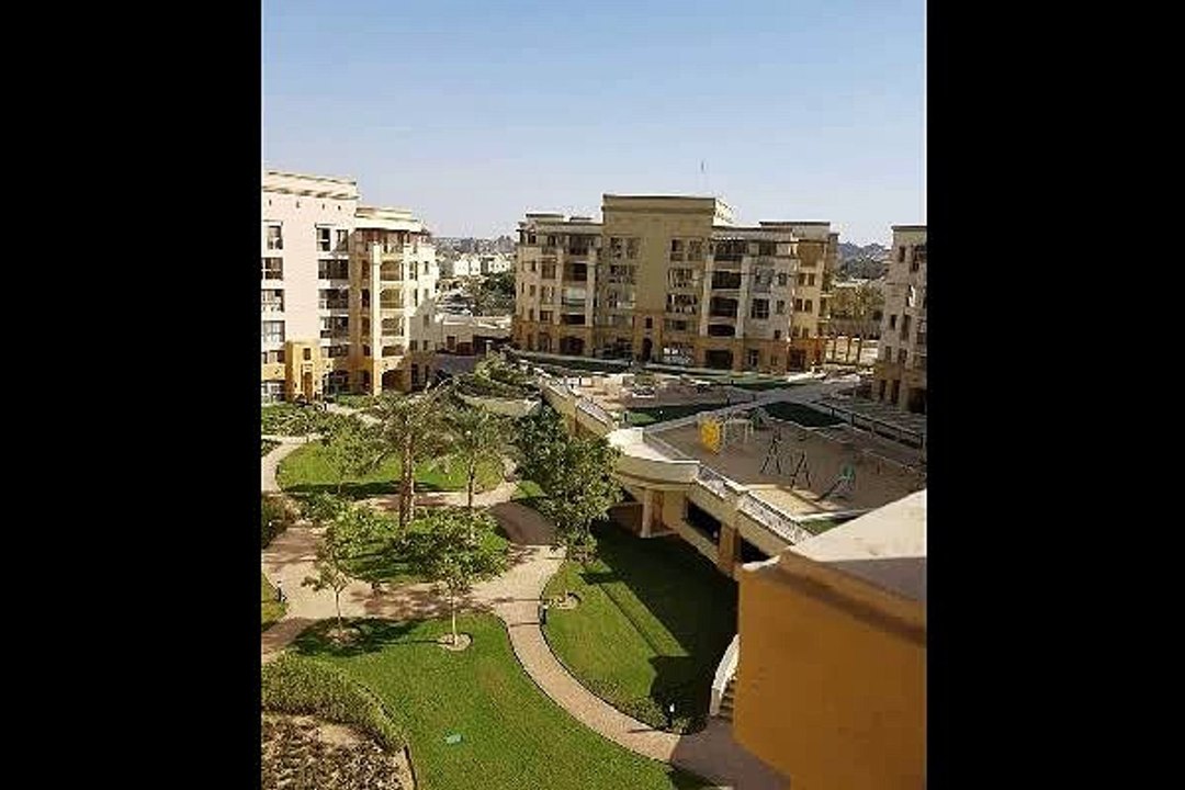 Apartmen with garage in Aurora Uptown Cairo