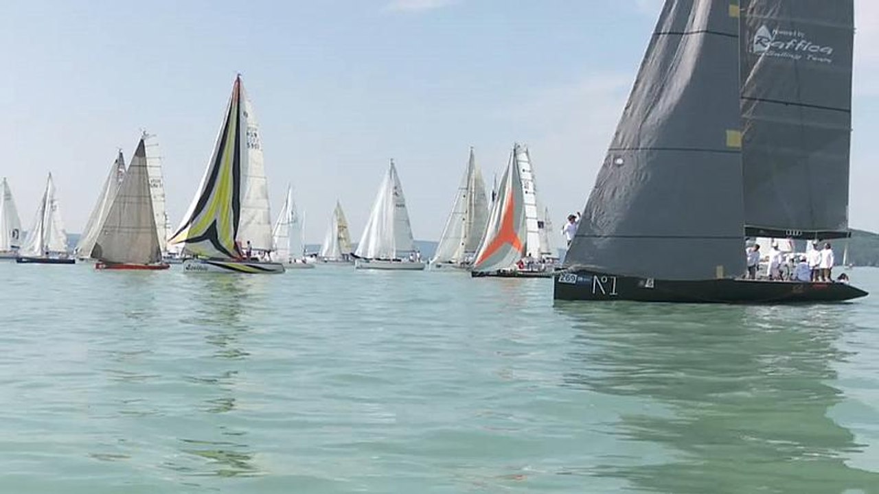 Blaues Band Balaton 2018: Sieg für Schweizer Safram Crew