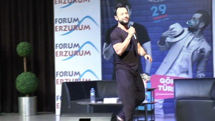 Forum Erzurum'un “Müzikli Yaz Sohbetleri” Özgün ve Gökhan Türkmen’in performansıyla devam ediyor