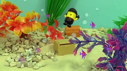 Funny Pirate Minions rescued by Paw Patrol | Mega Bloks Minions Shark Bait Treasure Set