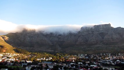 The clouds flowing over Table Mountain