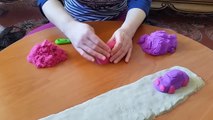 I made vehicles, roads and subway lines with kinetic sand