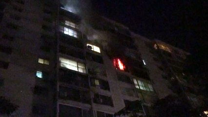 서울 문정동 아파트에서 불...1명 화상·21명 연기흡입 / YTN