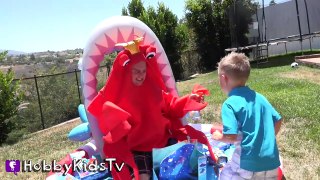 Giant FINDING DORY Surprise Egg with Toys by the Pool