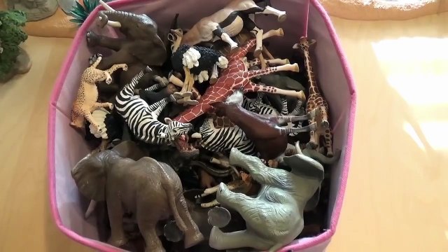 Schleich NEW Waterfall Set Watering Hole and Happy Cute Animals Toys ZOO