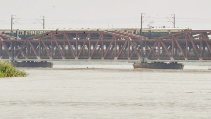 Delhi पर मंडराया flood का खतरा, danger mark के ऊपर बह रही है Yamuna । वनइंडिया हिंदी