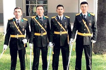 TSK'da Bir İlk!  Kırgız Türklerinin Yaşadığı Korucu Köyündeki 4 Vanlı Genç Orduya Katıldı
