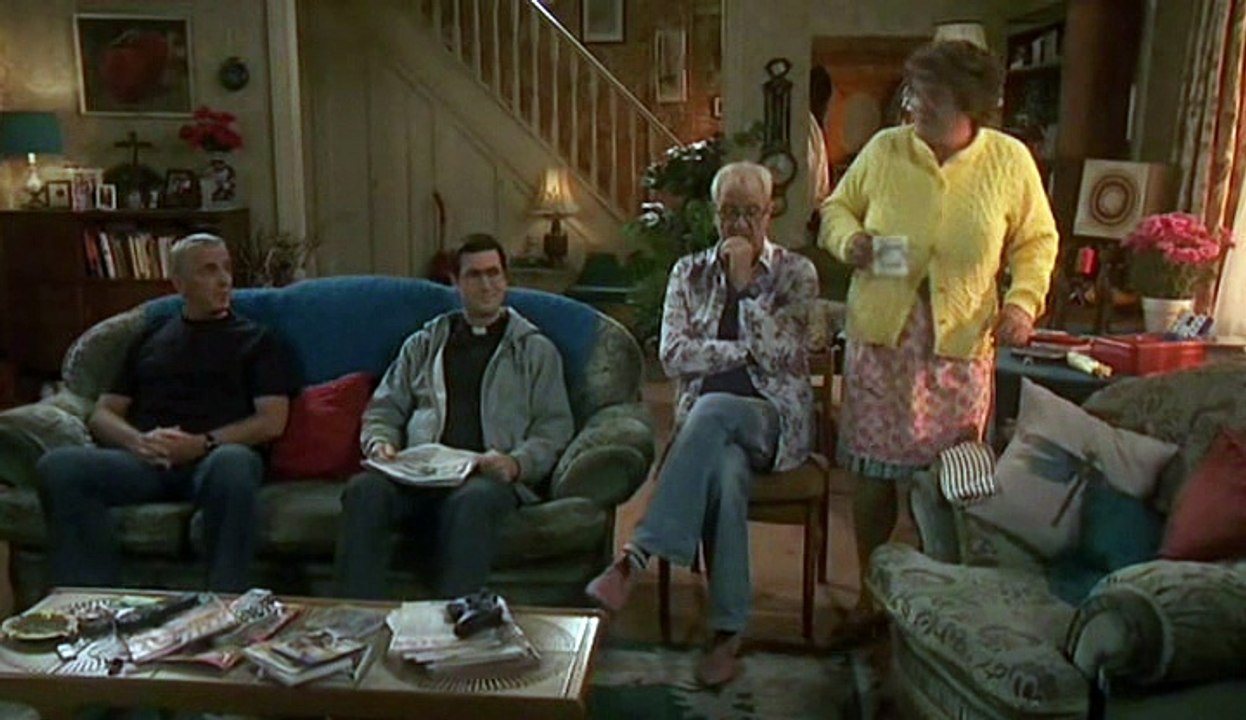 Mrs. Brown's Boys - Extra 02 - Extended Scenes