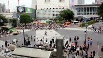 People Crossing The Street in Shibuya@角田真弘
