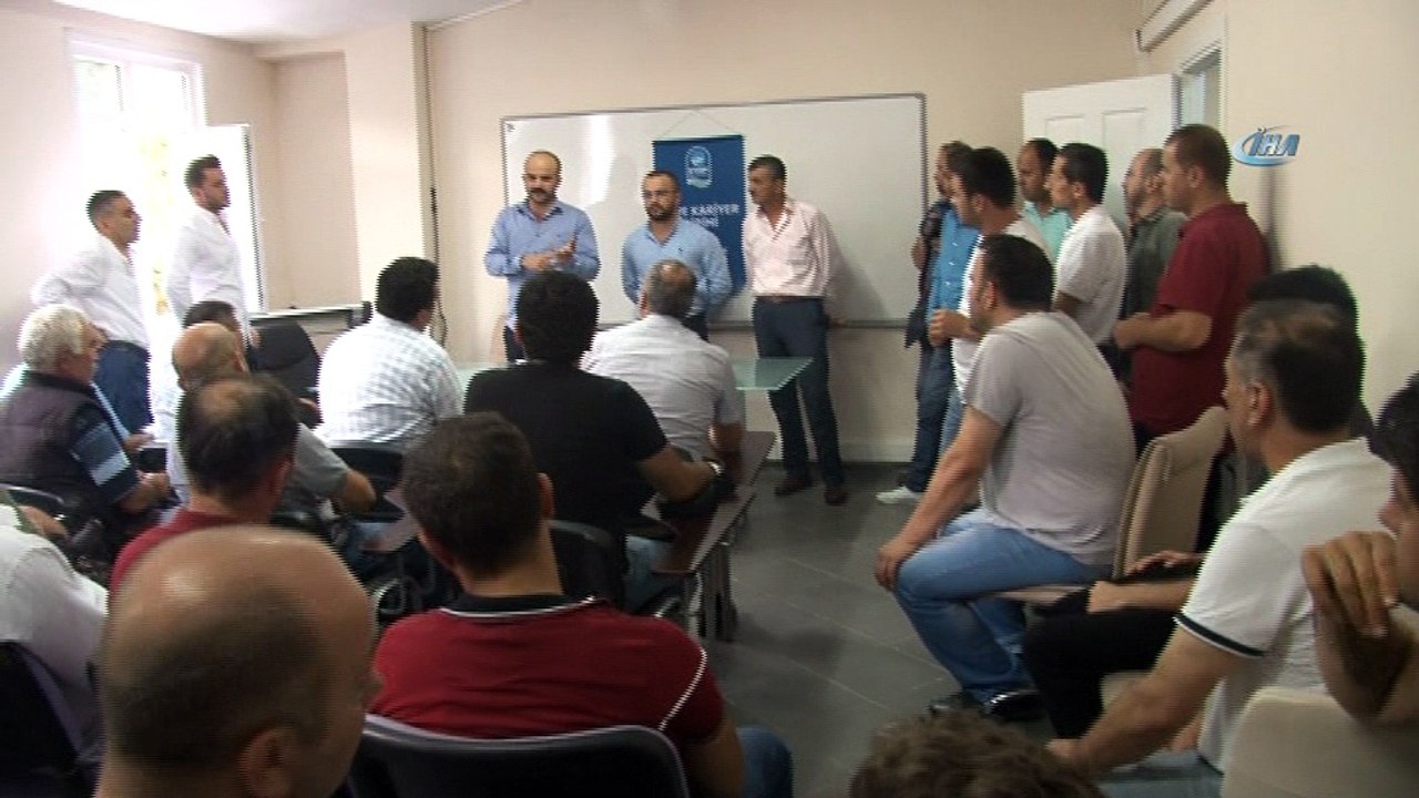 İş Kariyer Birimi umut kapısı olmaya devam ediyor