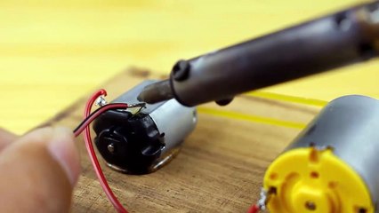 How do permanent generator