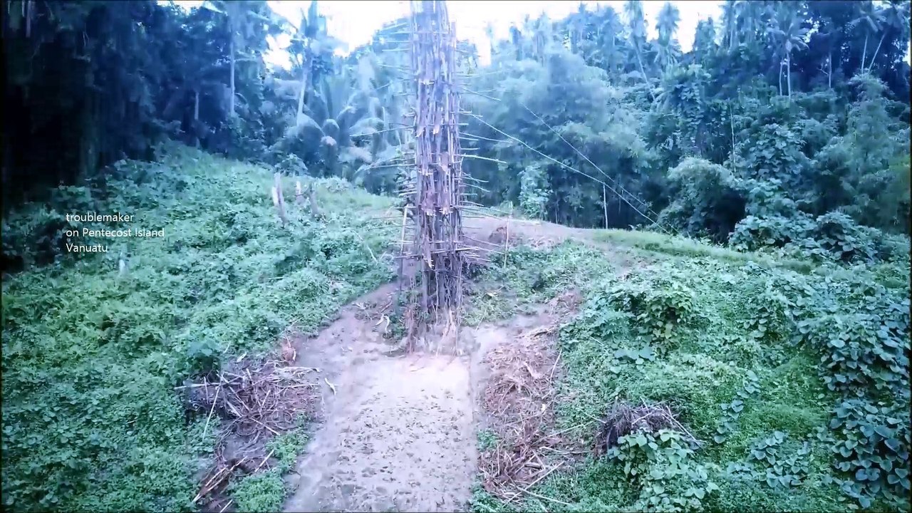 Pentecost Island - Land Diving - nice Hotel