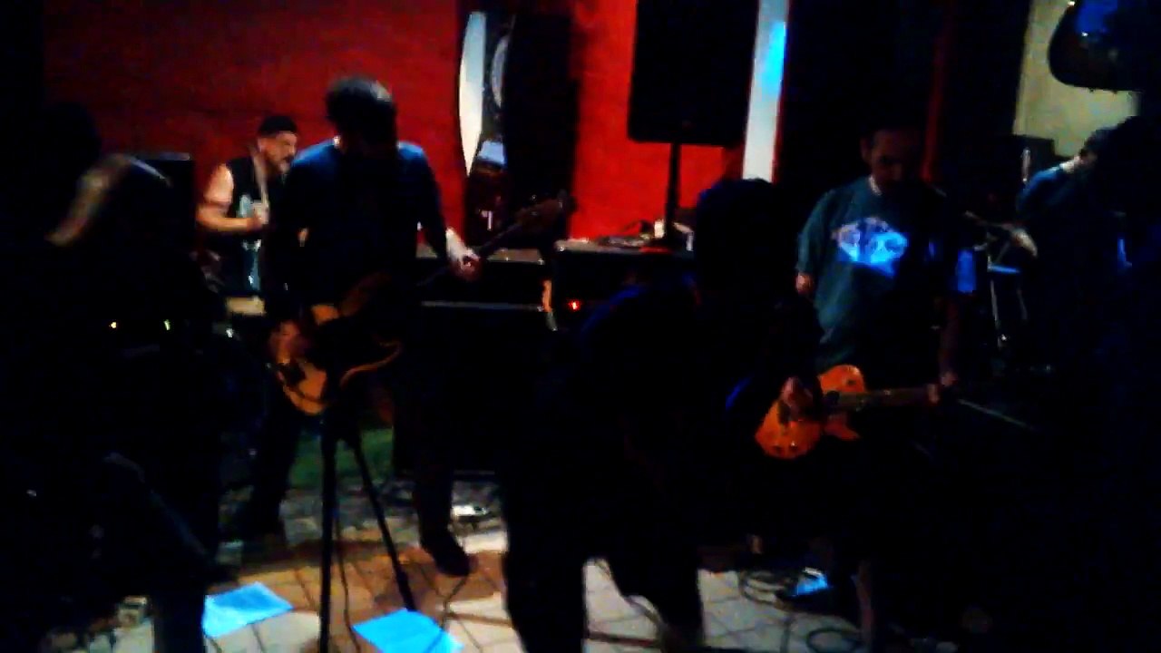 STUPID KARATE - Live Douai 2017 Csp Bar (Punk hardcore)