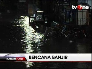 Hujan Deras Sebabkan Banjir di Kawasan Mampang