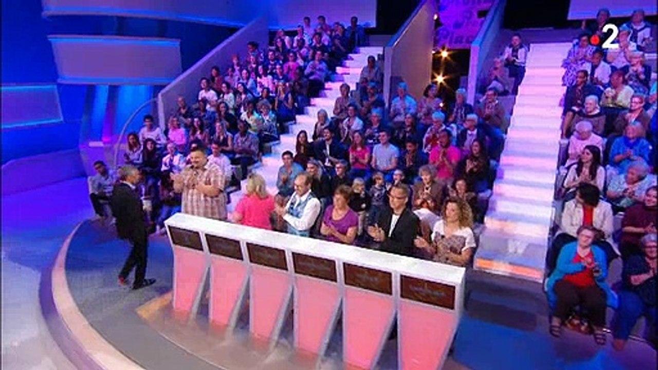 Morandini Zap: Nagui salue la famille  d'une candidate de Tout  le monde veut prendre sa place et fait une drôle de grosse erreur ! Regardez