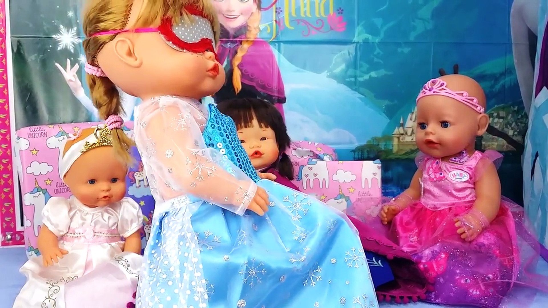 Muñecas Bebes Nenuco Ana y Ona Cumpleaños FROZEN Castillo Patines sobre hielo Disfraces Diversión - video dailymotion