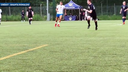 La superbe tête de Shanta Ronaldo avec le Los Angeles Galaxy