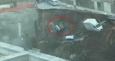 Ümraniye'de İstinat Duvarı Çöktü, Araçlardan Biri Çukura Canlı Yayında Yuvarlandı